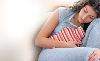 Vrouw met last van een urineweginfectie