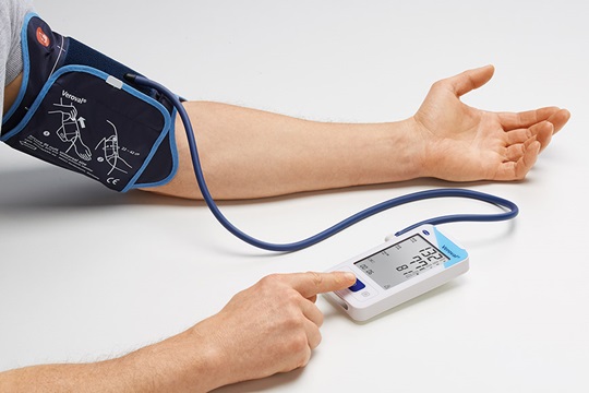 Veroval апарат за кръвно налягане и запис на ЕКГ